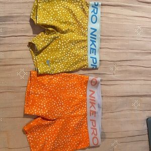 Girls Nike Pro Lot Medium and Large